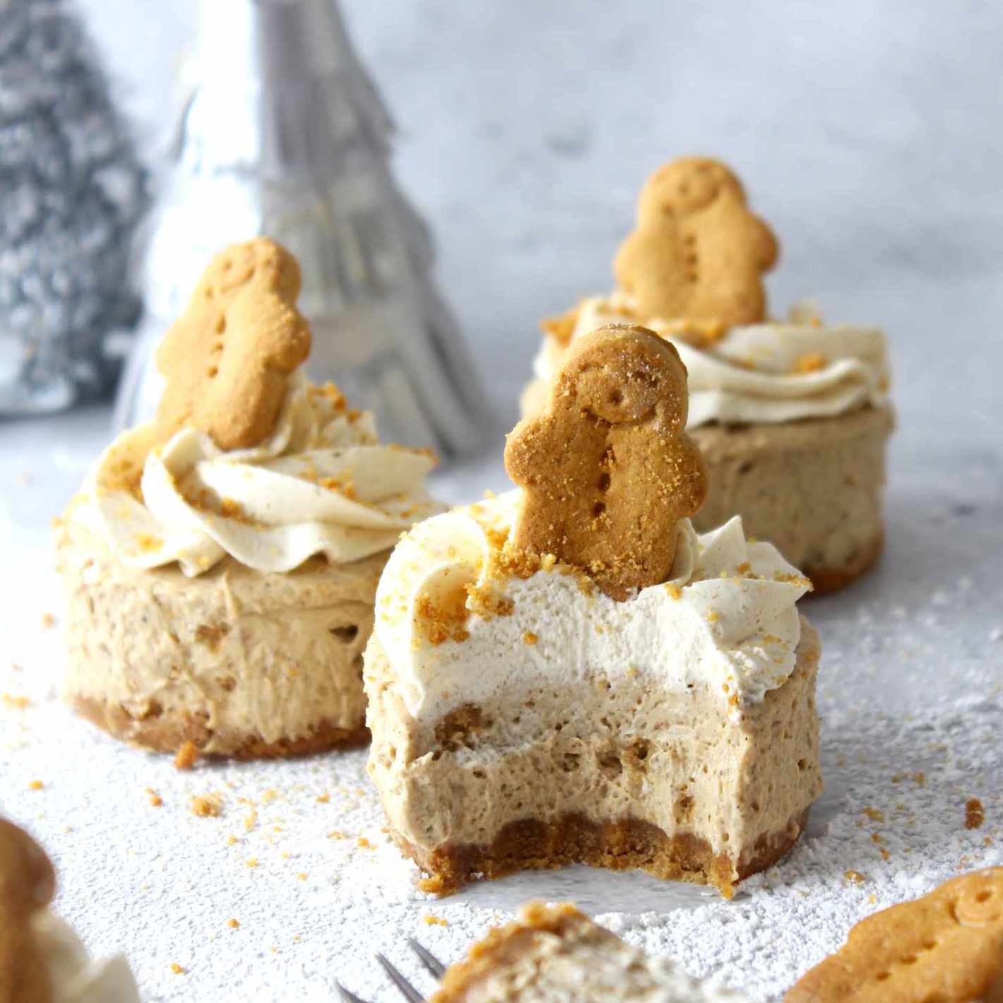 No Bake Gingerbread Mini Cheesecakes - Cooking in my Genes