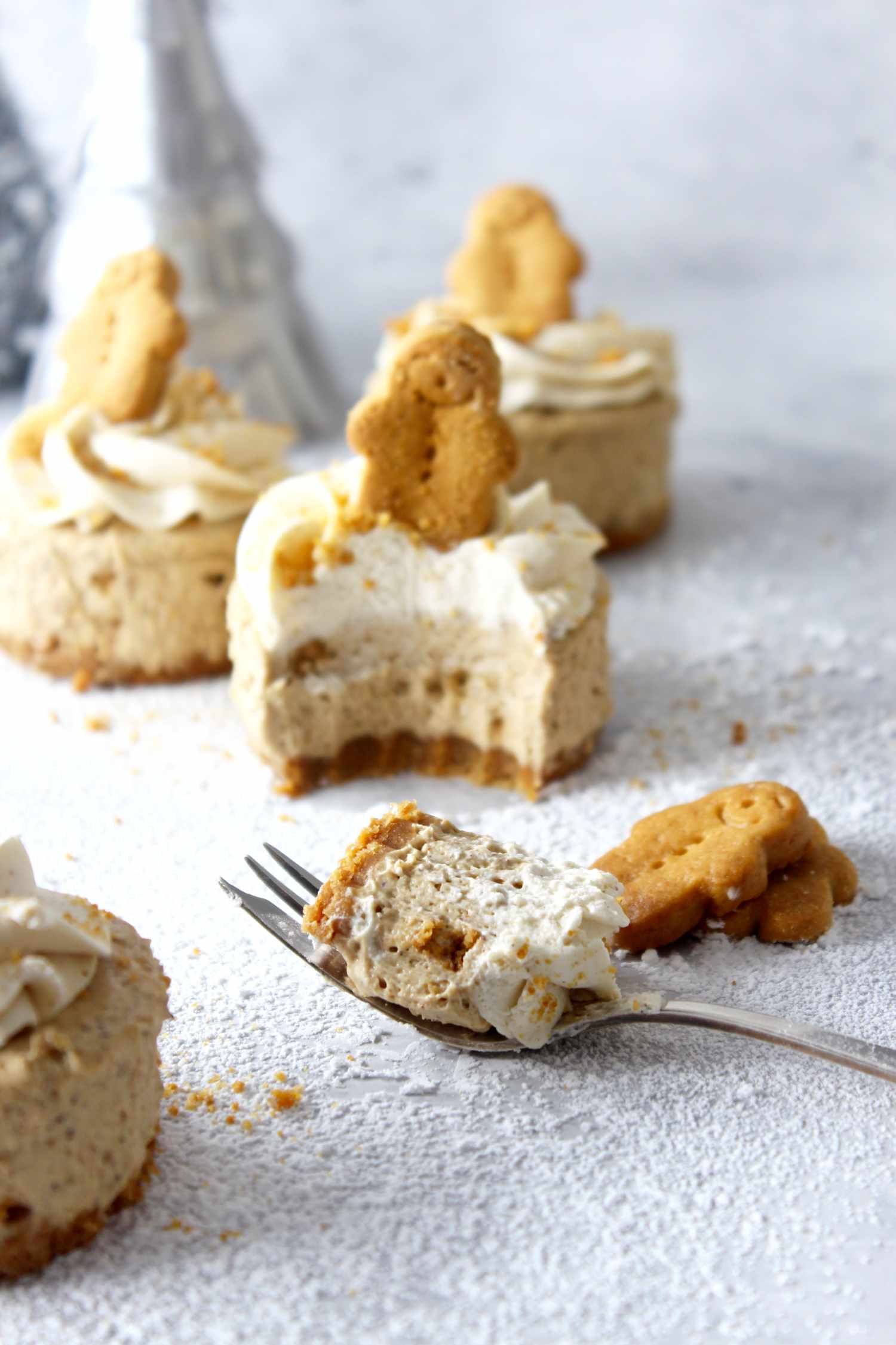 Mini No Bake Gingerbread Cheesecake